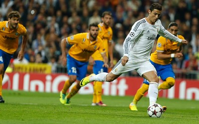 环亚体育独家-什琴斯尼零封助尤文终结连败